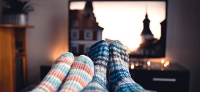 Wat te doen tijdens corona: 9 tips om je thuis te vermaken